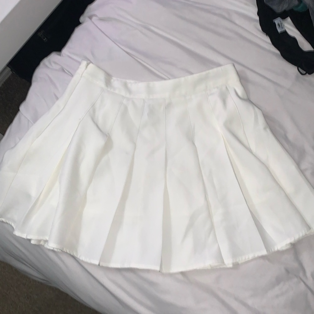 White dressy/sporty skirt